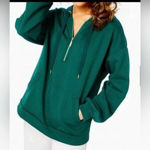 EUC Lilly Pulitzer Suri Hoodie